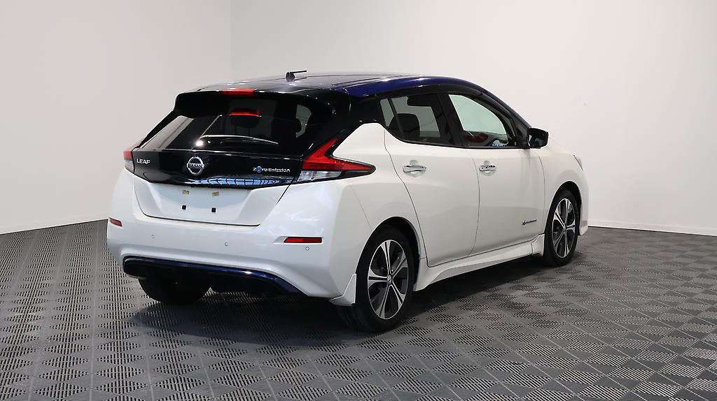 2018 Nissan Leaf X Model, 86.55% SOH image 352571