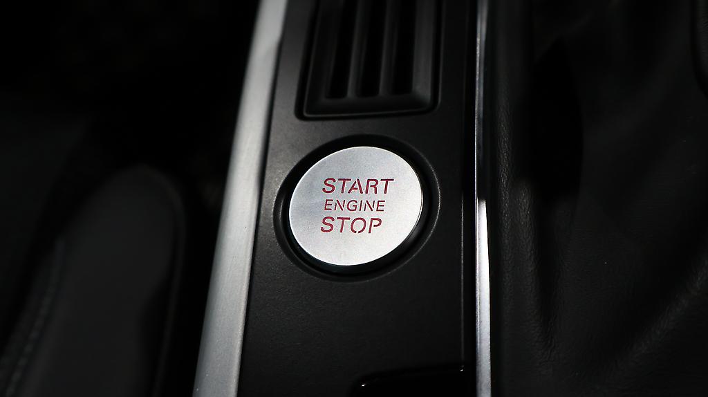 2012 Audi A4 Avant 2.0 TFSI S-Line Package image 355015