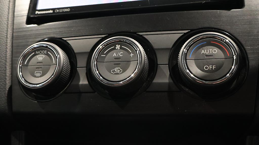 2013 Subaru Impreza Sport 1.6i-L image 356668