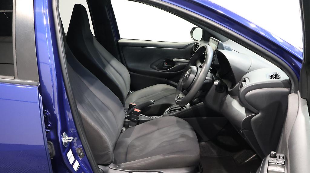2021 Toyota Yaris Hybrid X image 357598