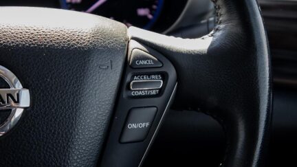 2014 Nissan Elgrand Highway Star Push start image 354537