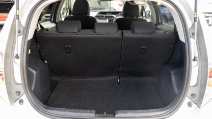 2013 Toyota Aqua Hybrid F spec , Push start image 357827