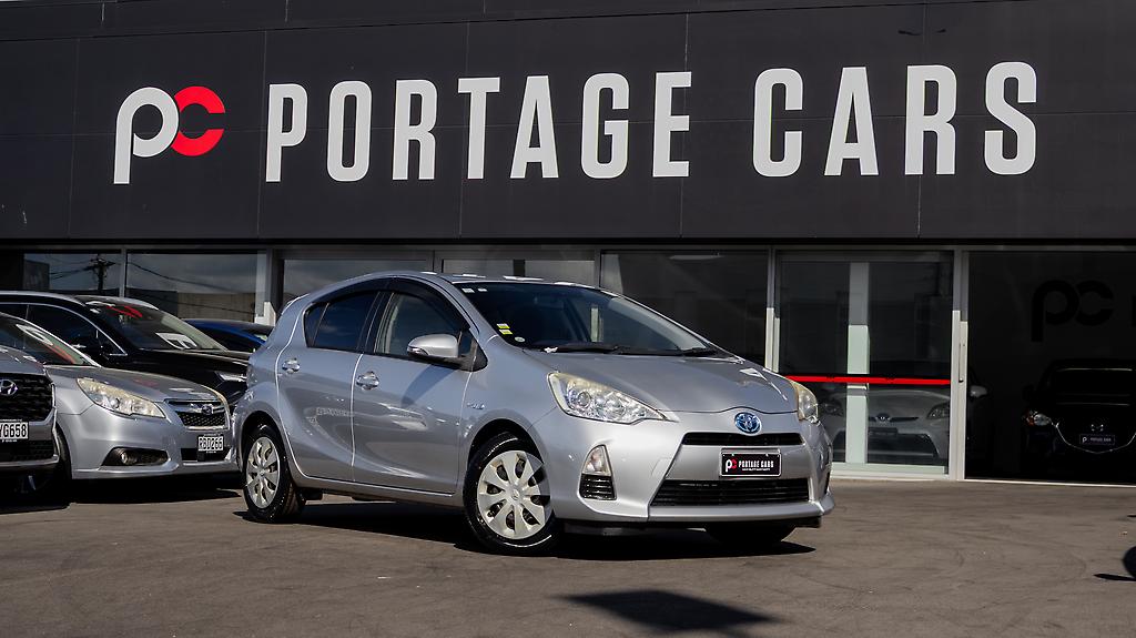 2014 Toyota Aqua F spec Hybrid Push start image 353175