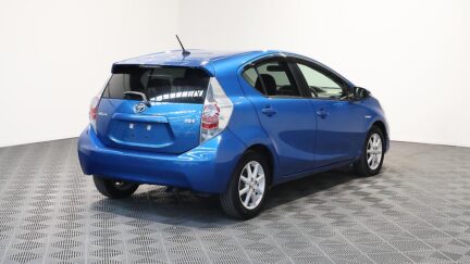 2013 Toyota Aqua Hybrid G MODEL – PUSH START image 357507