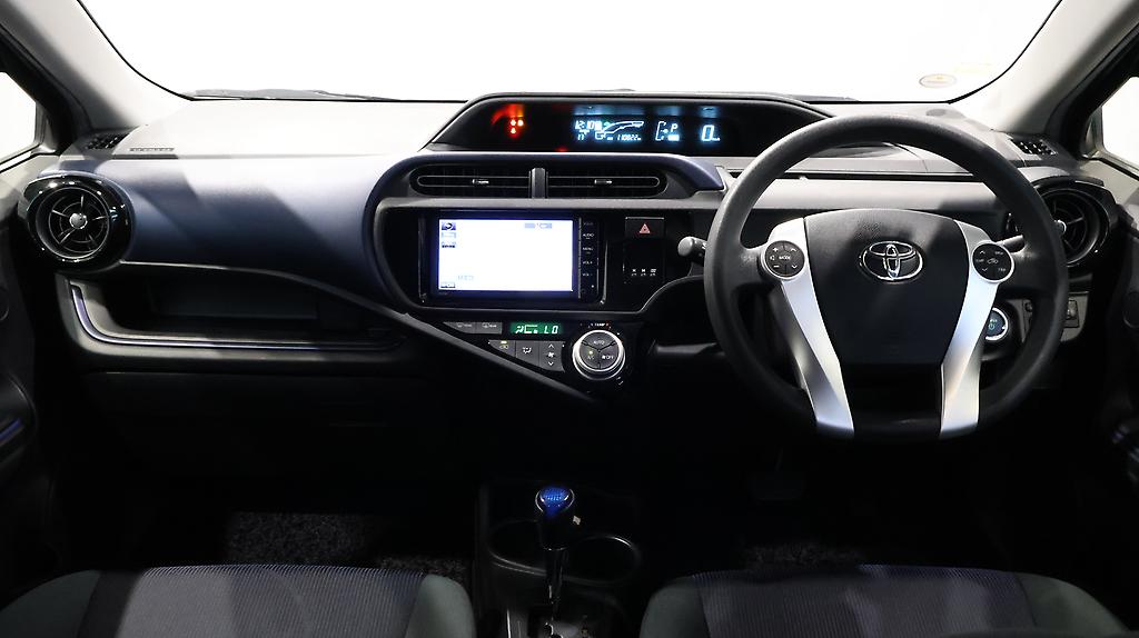 2015 Toyota Aqua S MODEL + PUSH START + REVERSE CAMERA image 357908
