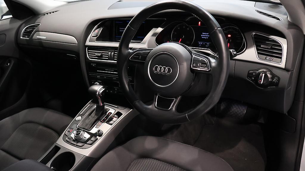 2013 Audi A4 Avant 2.0TFSI Quattro 4WD image 353613