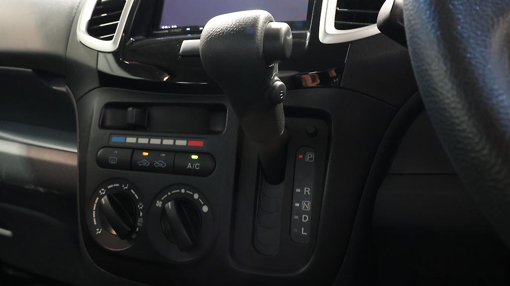 2014 Suzuki Solio G Limited image 356132