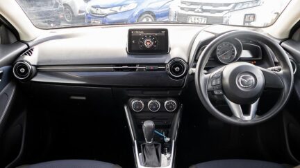2015 Mazda Demio 13S push start,i stop image 357777