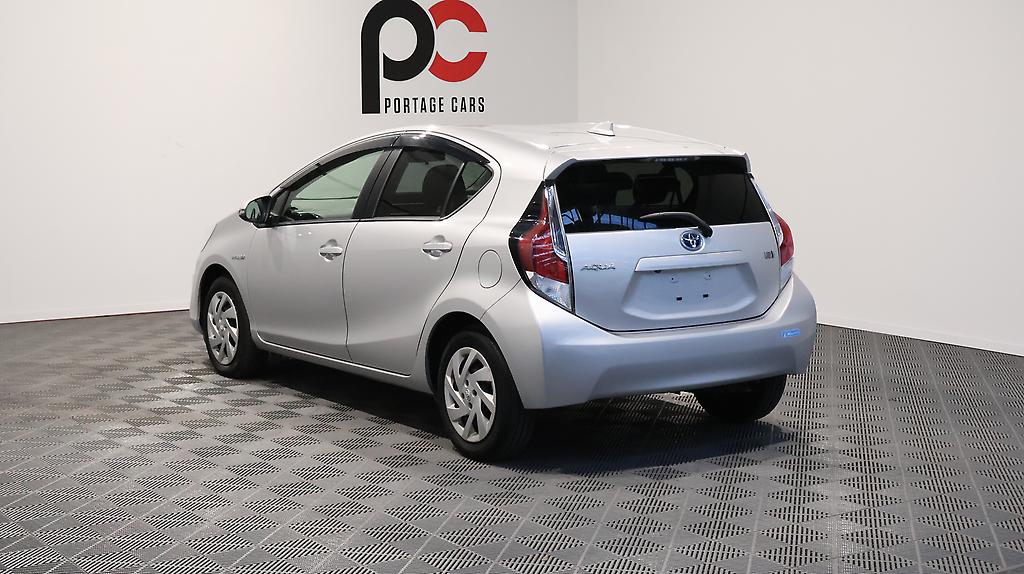 2015 Toyota Aqua S Model, Push Start, Reverse Camera image 357135