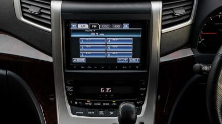 2012 Toyota Alphard Velfire 8 Seater Push start image 352714