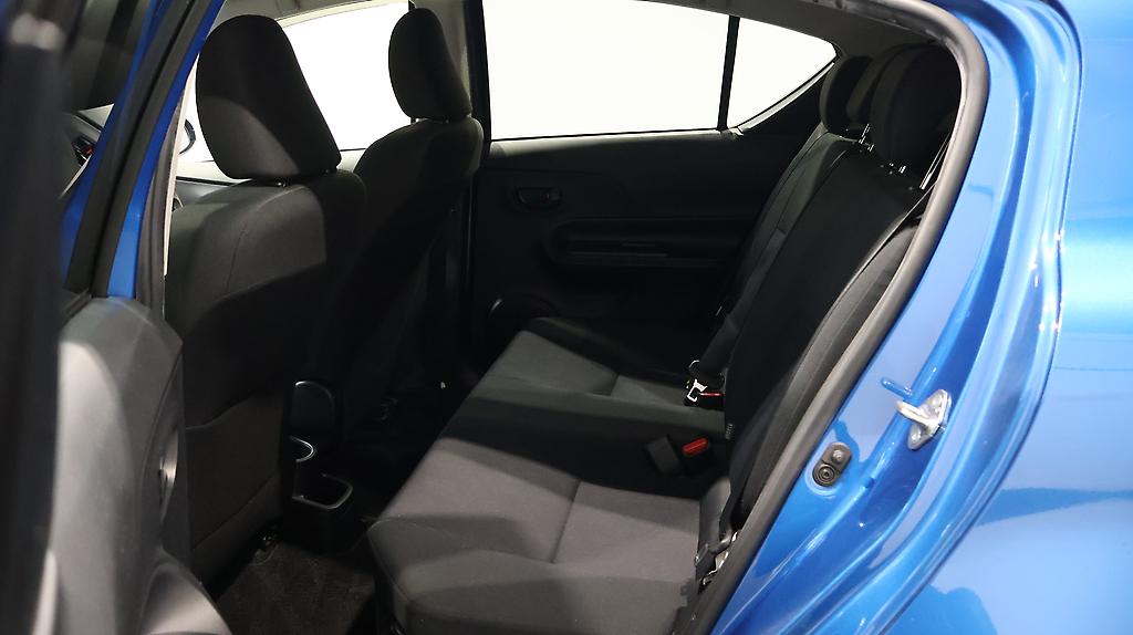 2015 Toyota Aqua S Model, Push Start image 353525