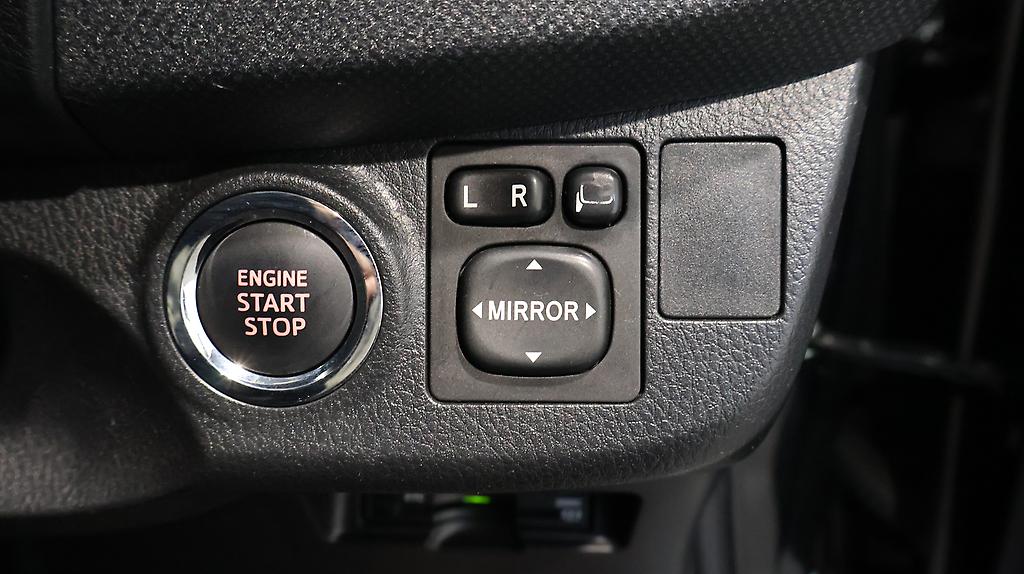 2016 Toyota Vitz TRD Sportivo, Push Start image 354903