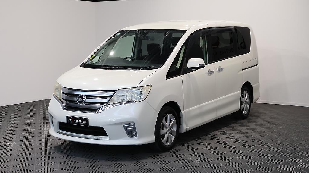 2013 Nissan Serena Hybrid Highway Star image 353062