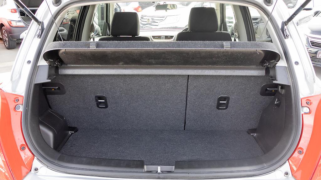2015 Suzuki Swift XG, Push start image 356913