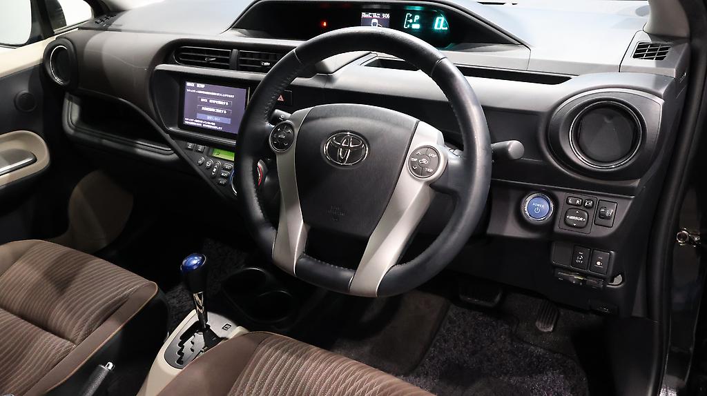 2013 Toyota Aqua G Model, Push Start, Reverse Camera image 356041