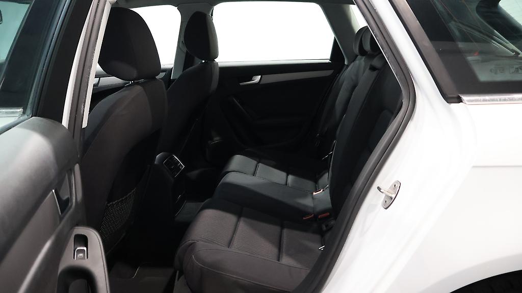2013 Audi A4 Avant 2.0TFSI Quattro 4WD image 353609