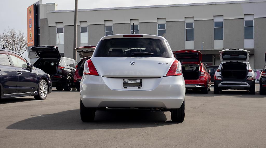 2015 Suzuki Swift XG, Push start image 356899
