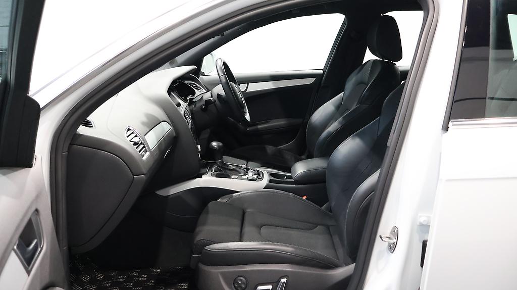 2012 Audi A4 Avant 2.0 TFSI S-Line Package image 355002