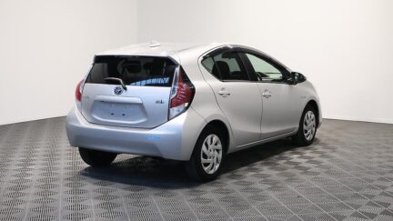 2015 Toyota Aqua S Model, Push Start, Reverse Camera image 357137