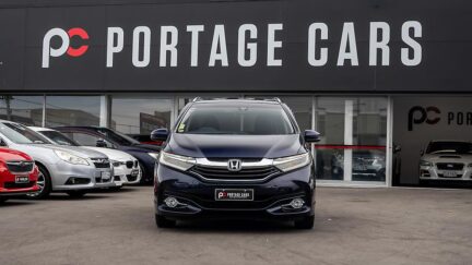2015 Honda Shuttle Hybrid Z Half Leather Trim image 352723