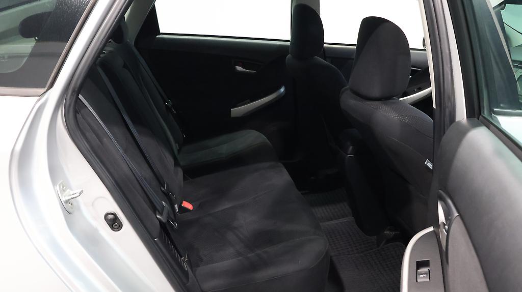 2013 Toyota Prius S Model image 356624