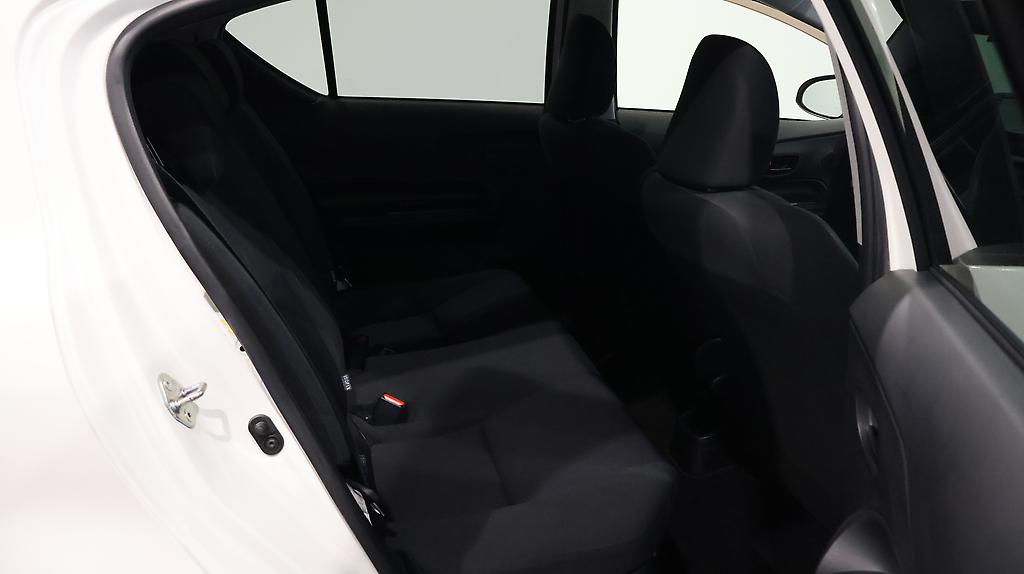 2015 Toyota Aqua S Model, Push Start, Reverse Camera image 354768