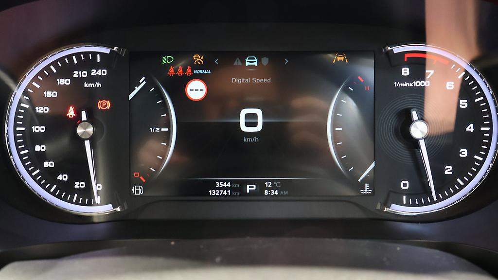 2022 MG HS 2.0PT/4WD/6AT image 357435