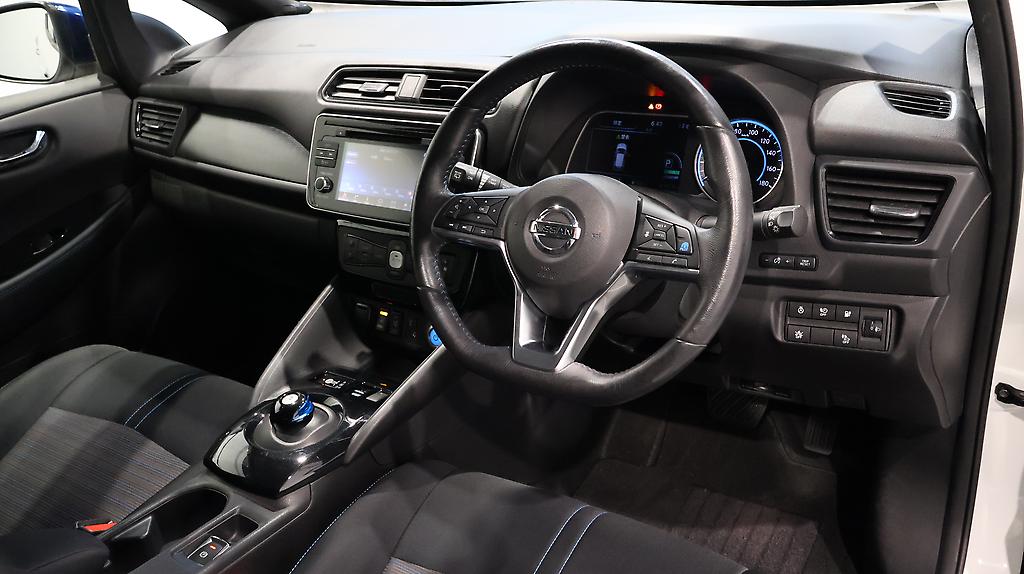 2018 Nissan Leaf X Model, 86.55% SOH image 352579