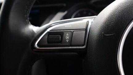 2013 Audi A4 Avant 2.0TFSI Quattro 4WD image 353621
