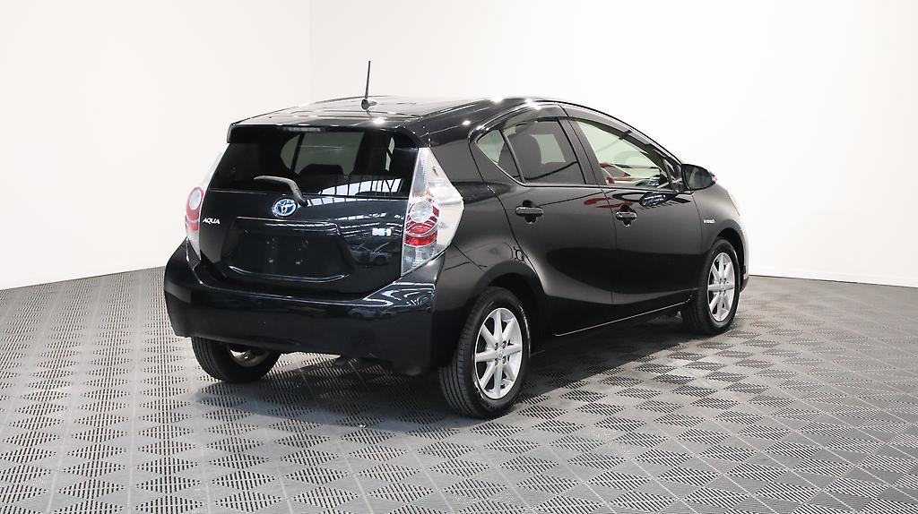 2013 Toyota Aqua S Model, Push Start, Reverse Camera image 355554