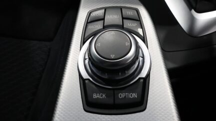 2013 BMW 320i xDrive M Sports image 357035