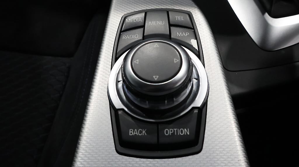 2013 BMW 320i xDrive M Sports image 357035
