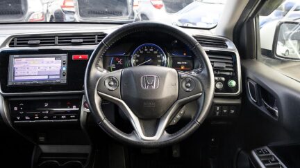 2016 Honda Grace Hybrid EX Push start image 357765