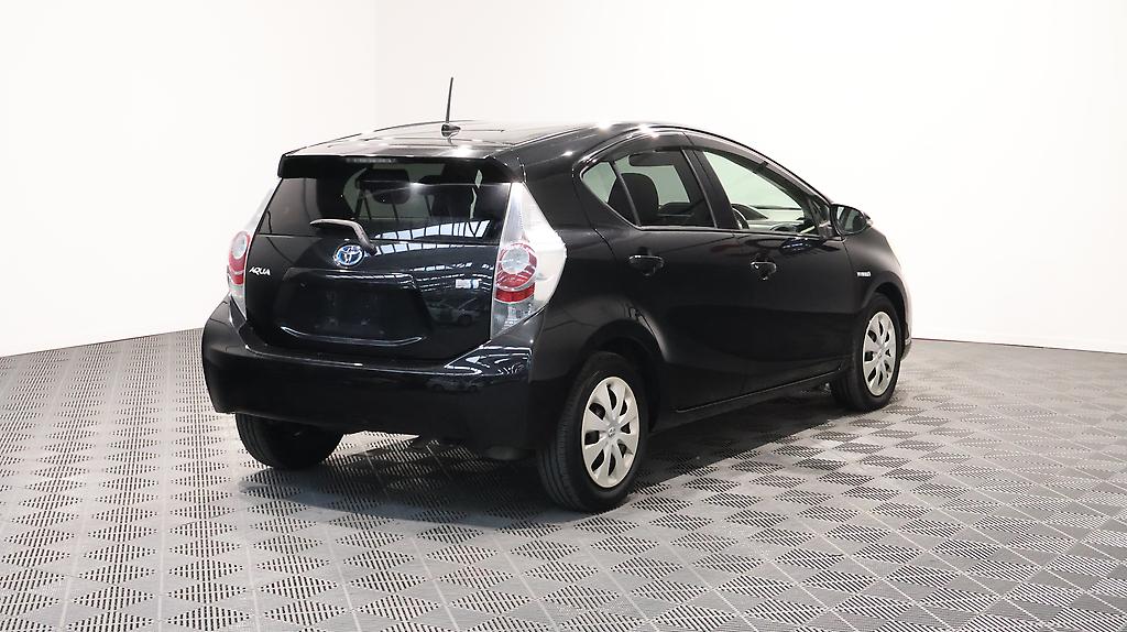 2013 Toyota Aqua G Model, Push Start, Reverse Camera image 356033