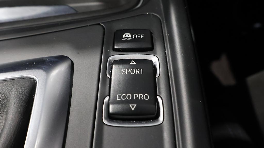 2013 BMW 320i xDrive M Sports image 357034