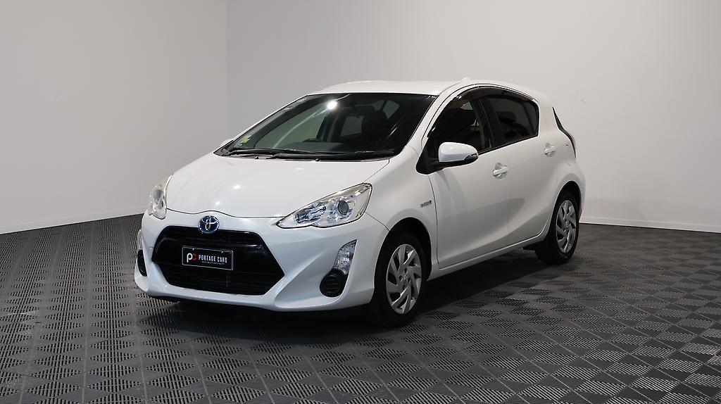 2015 Toyota Aqua S Model, Push Start, Reverse Camera image 354761