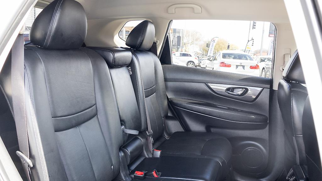 2022 Nissan X-trail ST-L 2.5P/7 Seater leather trim image 356516
