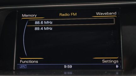 2013 Audi A4 Avant 2.0TFSI Quattro 4WD image 353614