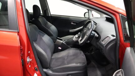 2013 Toyota Prius G Model, Cruise Control, Reverse Camera image 355609