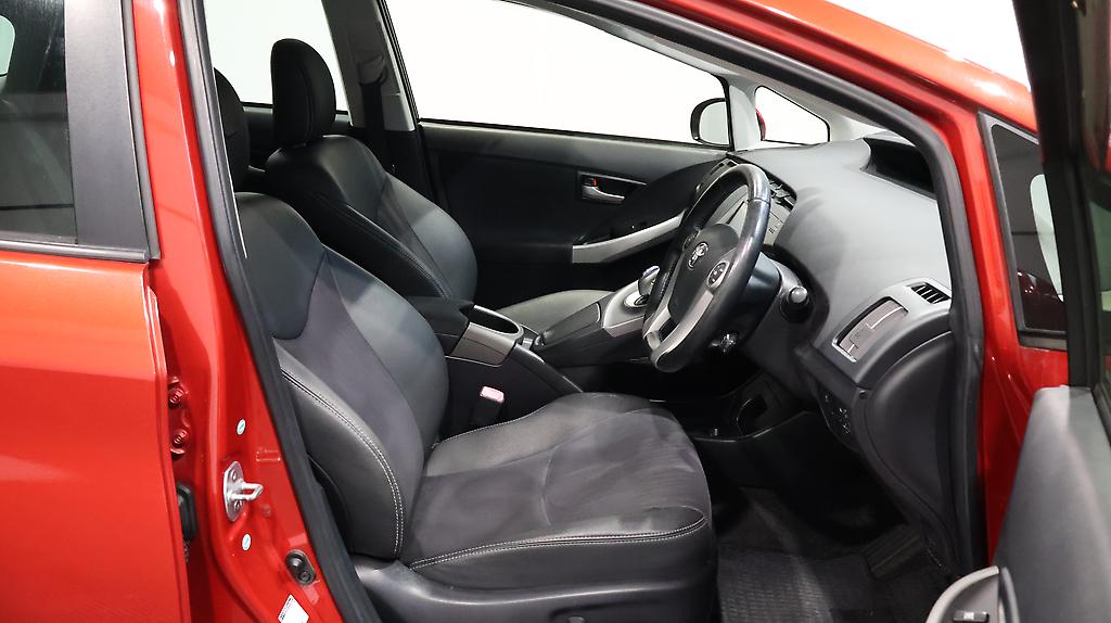 2013 Toyota Prius G Model, Cruise Control, Reverse Camera image 355609