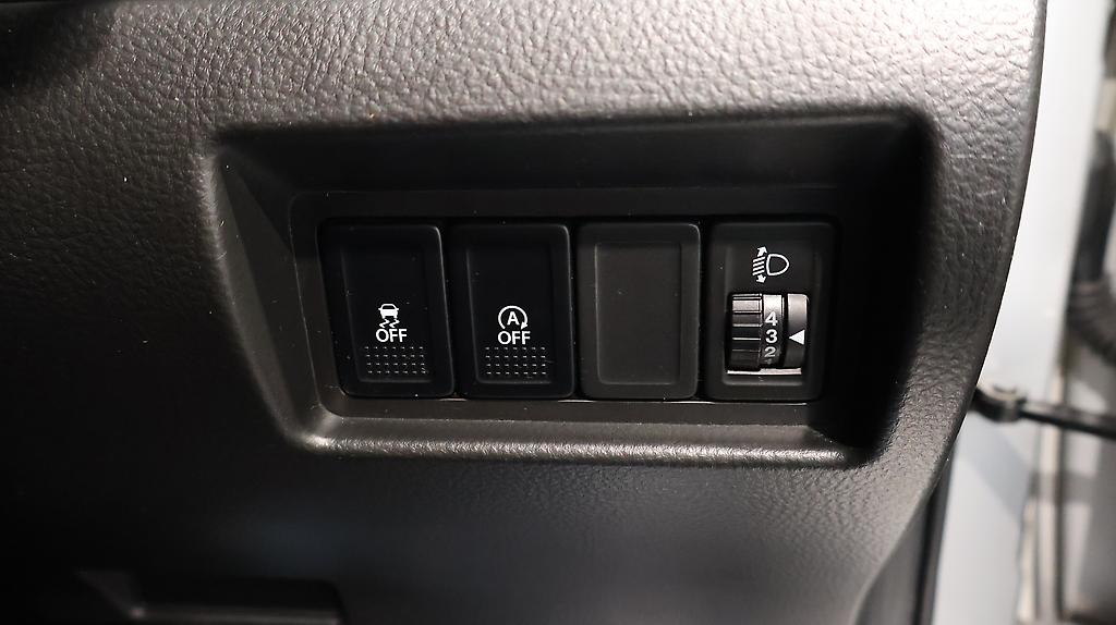 2014 Suzuki Swift XG-DJE image 353598