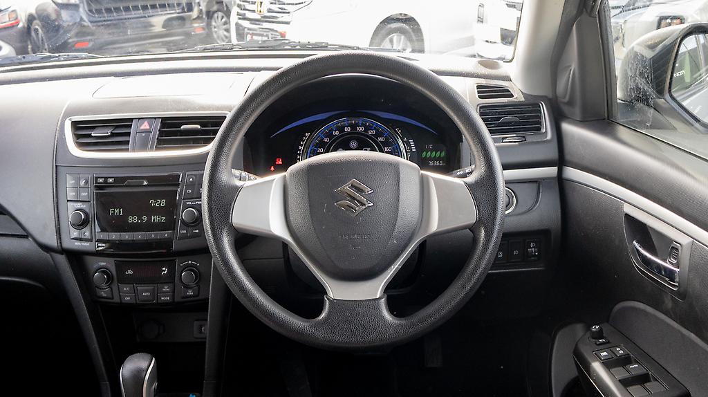 2015 Suzuki Swift XG, Push start image 356908