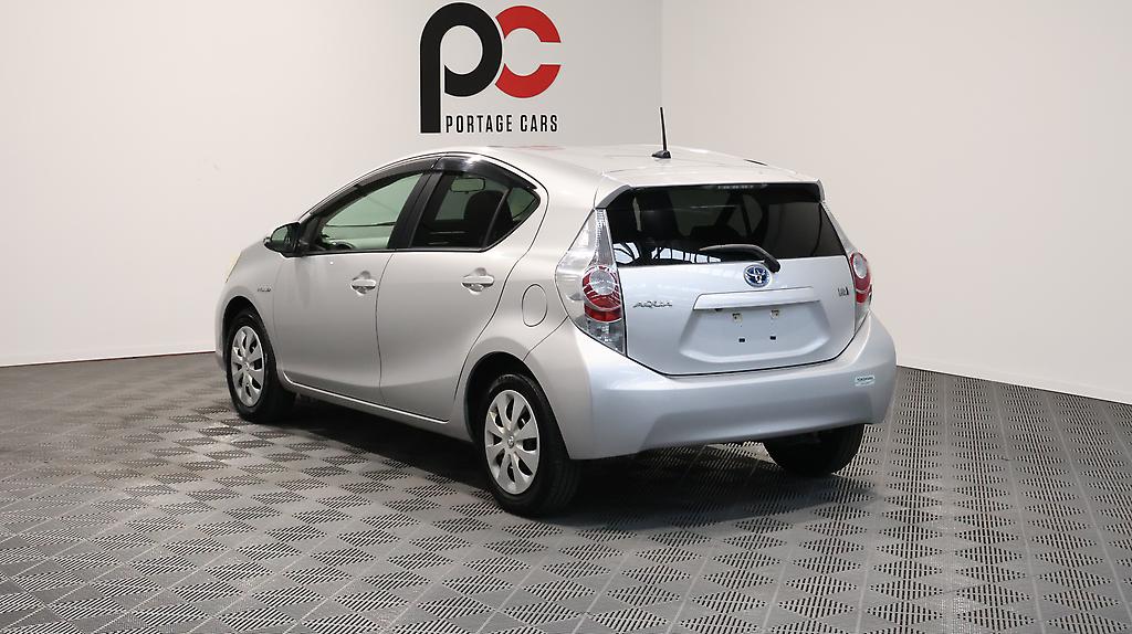 2013 Toyota Aqua S Model, Push Start, Reverse Camera image 355944