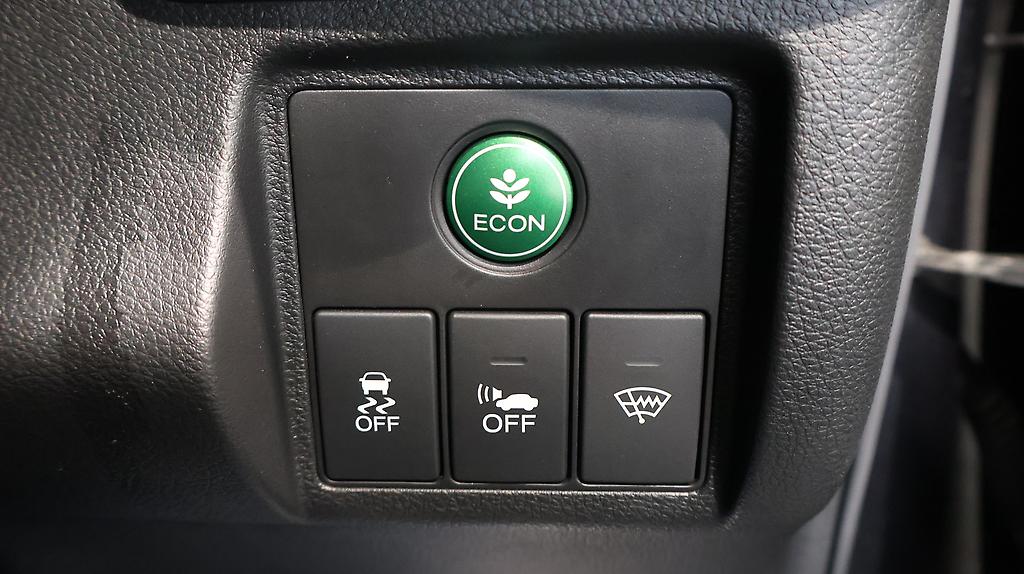 2015 Honda Vezel Hybrid X L-Package 4WD image 355542