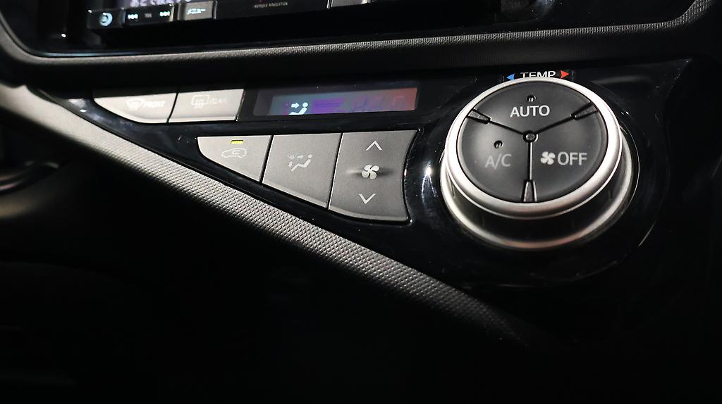2015 Toyota Aqua S Model, Push Start, Reverse Camera image 354774