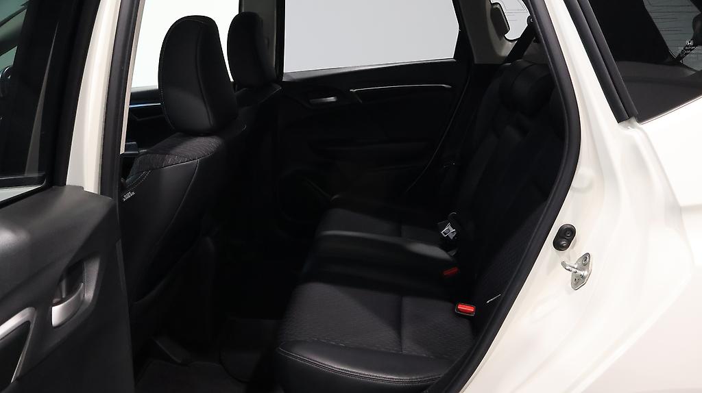 2013 Honda Fit Hybrid L-Package image 356338