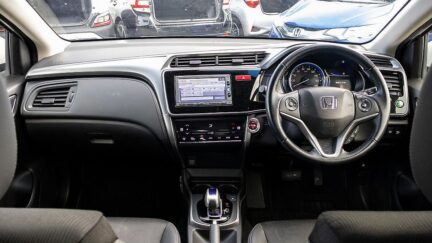 2016 Honda Grace Hybrid EX Push start image 357758