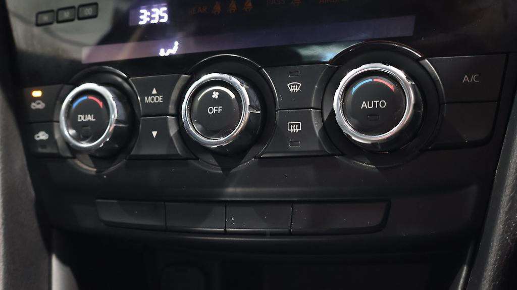 2013 Mazda Atenza 20S image 353755