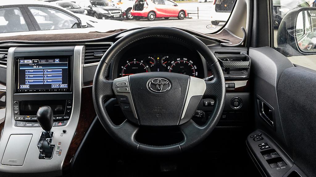 2012 Toyota Alphard Velfire 8 Seater Push start image 352715