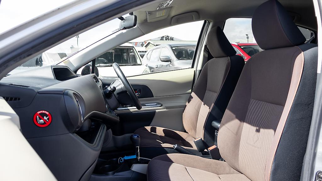 2012 Toyota Aqua F spec, Push start image 357806